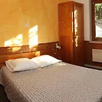 Отель Logis Restaurant La Vigotte Жирмон-Валь-д'Ажоль