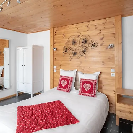 Отель Logis Restaurant La Vigotte 2*