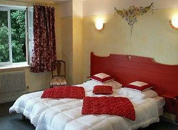 Logis Restaurant La Vigotte 格尔蒙特维勒阿瓦尔